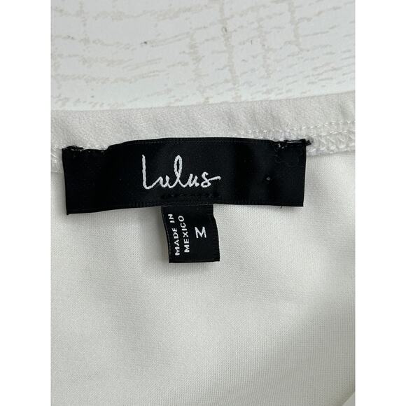 Lulus New! White Bow Front Bodysuit Sleeveless Snap Closure Party Vacay M - Picture 5 of 5